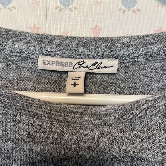 Express One Eleven “Essential” Heathered Gray Long Sleeve Basic Tee - Picture 4 of 10